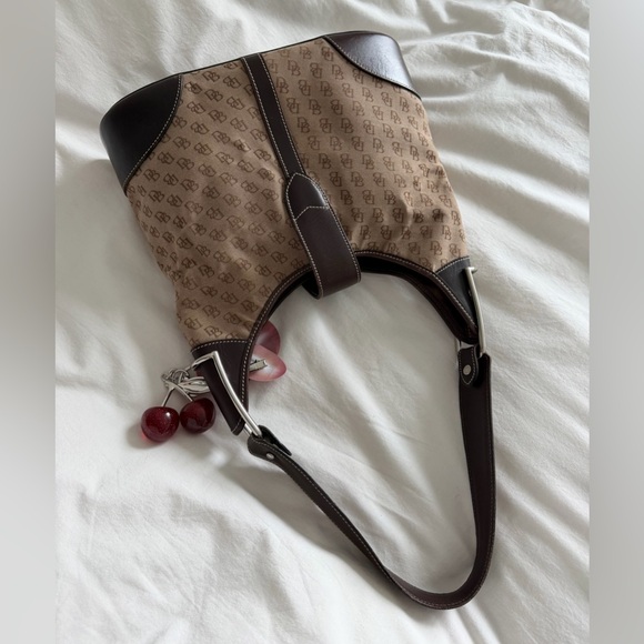 vintage Dooney & Bourke Shoulder Bag - Picture 4 of 8